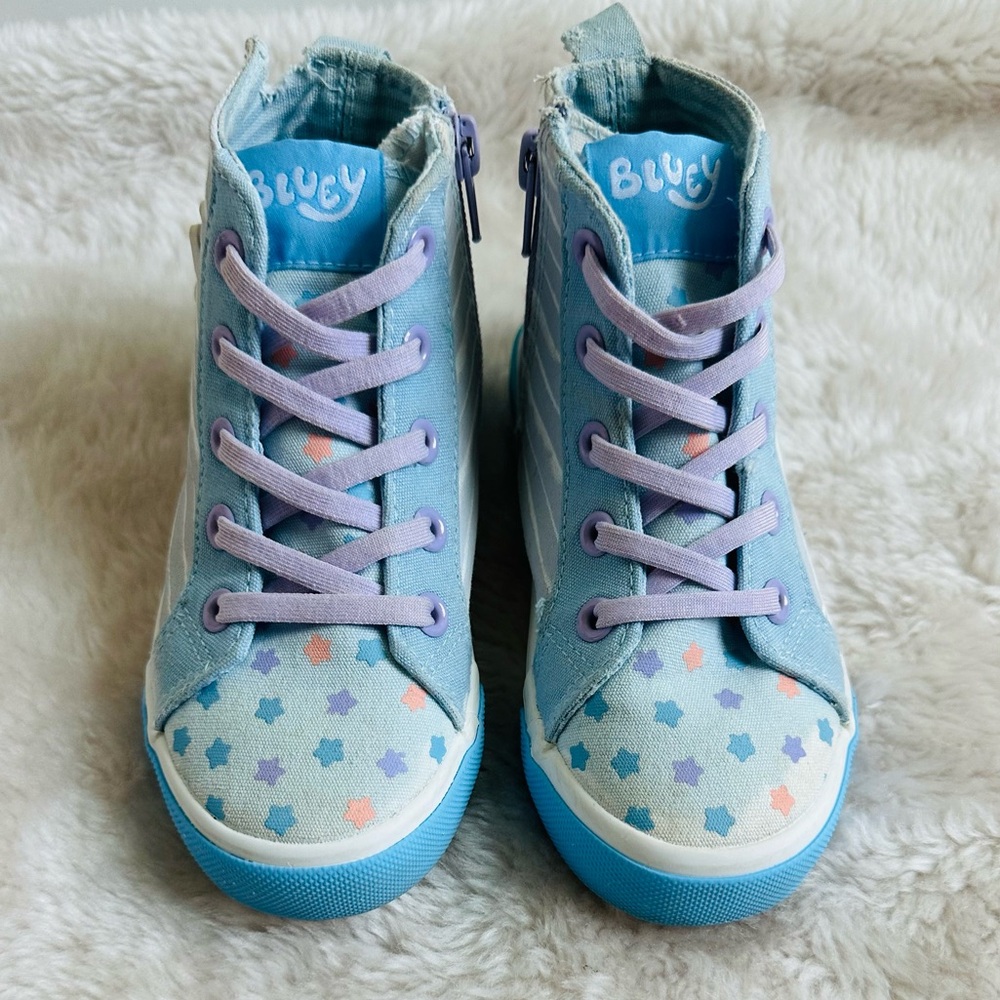 Bluey Girl  High Top Sneakers - Picture 4 of 15